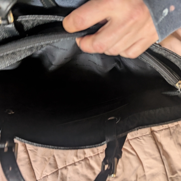 Michael Kors Dark Gray Signature Tote - Picture 4 of 7
